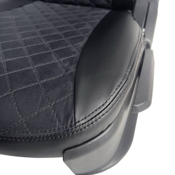 Чехлы Алькантара на Mitsubishi ASX (2010+)