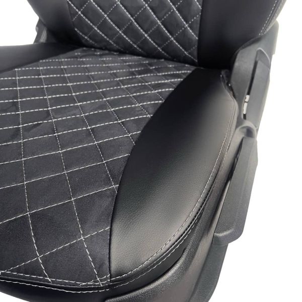 Чехлы Алькантара на Mitsubishi ASX (2010+)