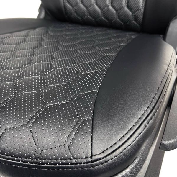 Чехлы Экокожа Ромб на Mitsubishi ASX